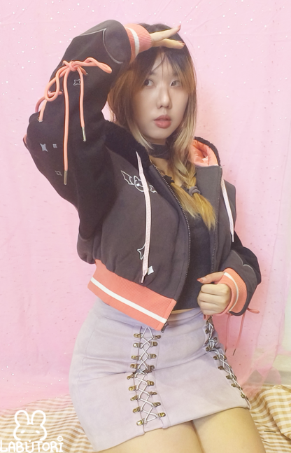 BiBi & Bubu: Cropped Hoodies - Image 3